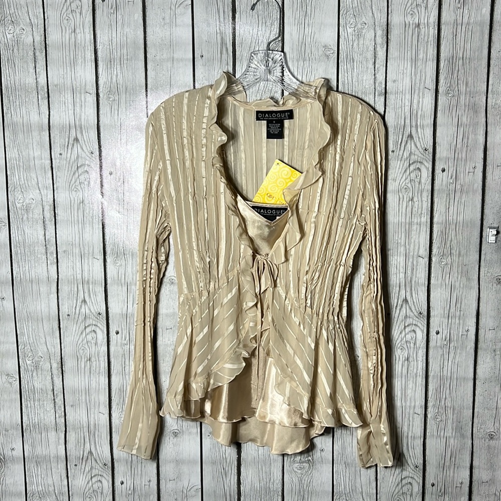 Dialogue ruffle long sleeve  gold 2 piece top size small